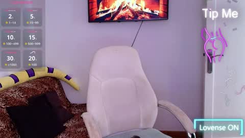 Snapshot of niickylovee chatting on March 26, 2026, 3:50 pm Nicolle Bustamante online show from March 26, 2026, 3:50 pm