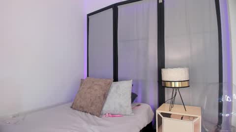 Niicole online show from March 3, 2026, 8:59 pm