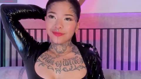 Snapshot of niinaink chatting on March 22, 2026, 11:35 am NINAINK online show from March 22, 2026, 11:35 am