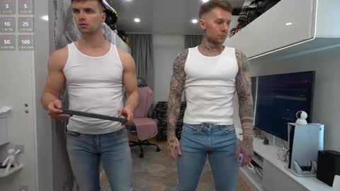 Nik online show from February 15, 2026, 2:14 pm