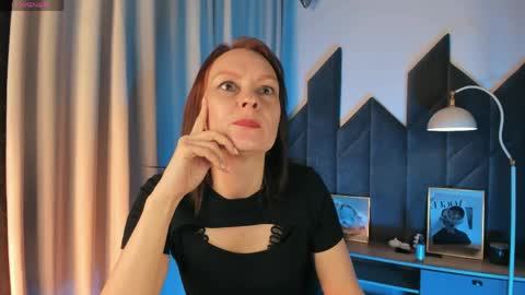 Nika online show from June 2, 2026, 5:42 am