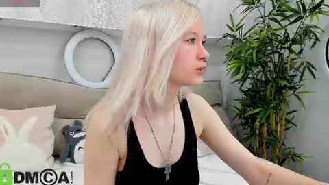 Nika Sm online show from July 6, 2026, 1:13 am