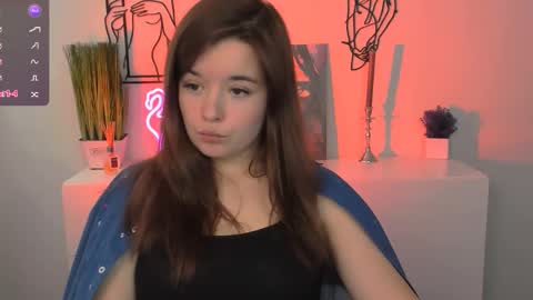 Snapshot of nika_still chatting on October 25, 2025, 10:23 am Little Angel online show from October 25, 2025, 10:23 am