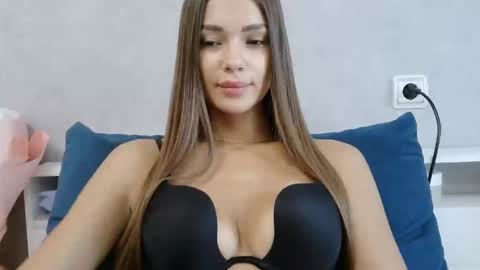 Snapshot of nika_verona1 chatting on June 11, 2026, 5:38 am Nika online show from June 11, 2026, 5:38 am