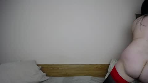 Snapshot of nika_web chatting on May 8, 2026, 10:09 am Nika online show from May 8, 2026, 10:09 am