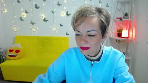 Snapshot of nikamayu chatting on April 19, 2026, 5:18 am Nika online show from April 19, 2026, 5:18 am