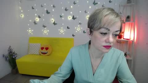 Snapshot of nikamayu chatting on May 9, 2026, 5:56 am Nika online show from May 9, 2026, 5:56 am