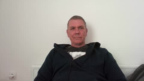 nikan77 online show from April 9, 2026, 8:42 am