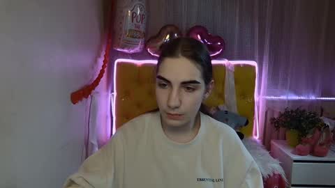 nikastarkk online show from March 7, 2025, 7:49 pm