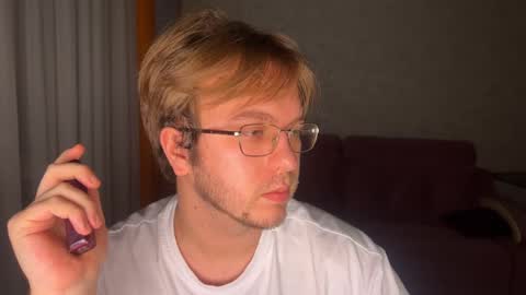 Snapshot of nikceline chatting on December 2, 2025, 8:04 pm Celine online show from December 2, 2025, 8:04 pm