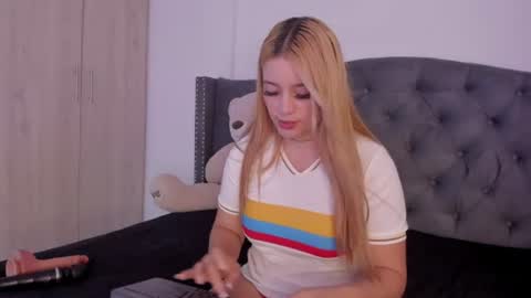 Niikii online show from June 23, 2026, 7:12 pm