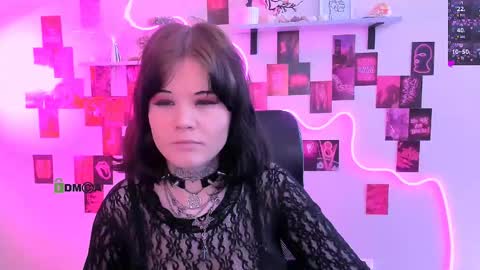 nikki_kiss_ online show from May 3, 2026, 8:53 am