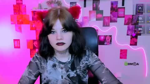 nikki_kiss_ online show from May 14, 2026, 8:54 am