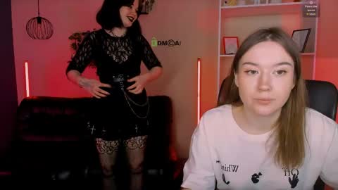nikki_kiss_ online show from May 26, 2026, 8:10 am
