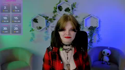 nikki_kiss_ online show from July 6, 2026, 8:33 am