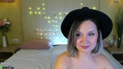 Snapshot of nikki_mi1k chatting on May 17, 2026, 9:38 am Nikki online show from May 17, 2026, 9:38 am