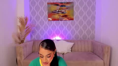 Nicole online show from June 5, 2026, 4:08 am