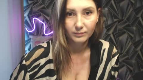 Snapshot of nikkikiss___ chatting on May 20, 2026, 12:28 am nikkikiss___ online show from May 20, 2026, 12:28 am