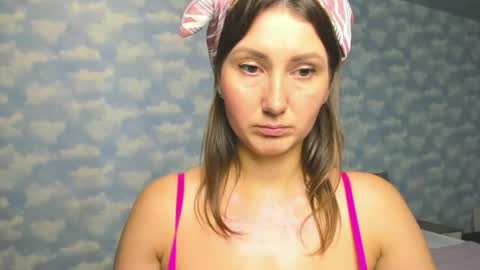 nikkikiss___ online show from June 30, 2026, 4:02 am