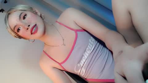 Snapshot of nikkita_hudson chatting on August 2, 2026, 3:21 pm nikkita_hudson online show from August 2, 2026, 3:21 pm
