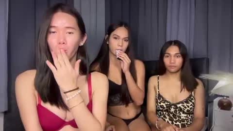 nikkitadeluxed online show from July 8, 2026, 12:31 pm