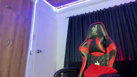   online show from April 23, 2026, 10:58 am