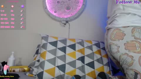 Nikky online show from December 5, 2024, 4:12 pm