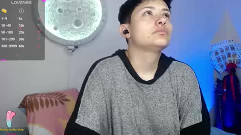 Nikky online show from February 23, 2025, 1:21 pm