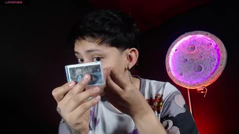 Snapshot of nikky_tomboy444 chatting on April 27, 2026, 12:47 pm Nikky online show from April 27, 2026, 12:47 pm