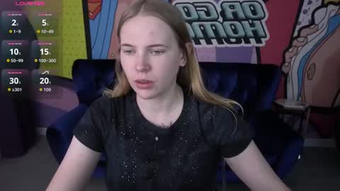 nikkyreyyy online show from June 9, 2026, 5:30 am