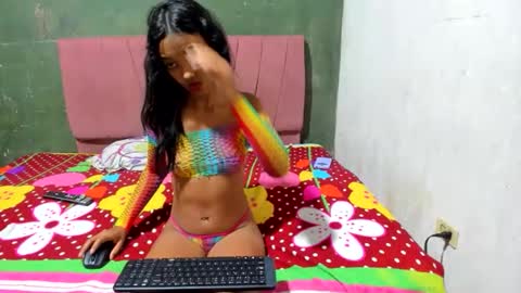 nikol_couple online show from June 5, 2026, 4:08 am