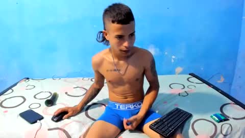 nikol_couple online show from June 29, 2026, 5:35 pm