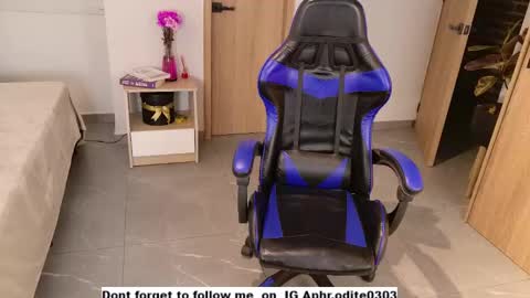 Nicole cam online show from February 24, 2025, 8:47 pm