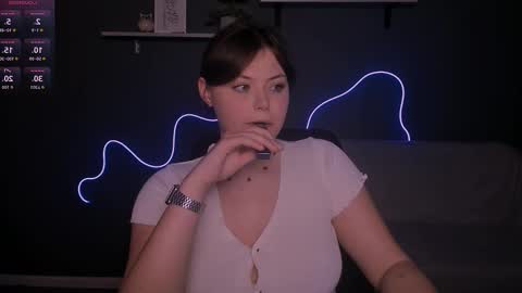 Little Niko  Help me reach my goals online show from September 12, 2025, 7:58 pm