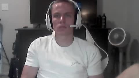 Snapshot of nikolai_russian_daddy chatting on July 20, 2026, 4:42 pm nikolai_russian_daddy online show from July 20, 2026, 4:42 pm