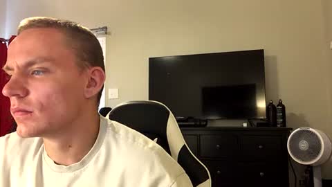Snapshot of nikolai_russian_daddy chatting on July 23, 2026, 8:07 pm nikolai_russian_daddy online show from July 23, 2026, 8:07 pm