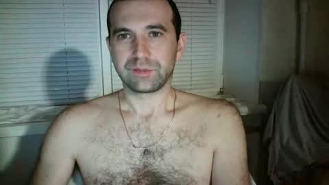 nikolas_vaz online show from December 27, 2024, 11:31 pm