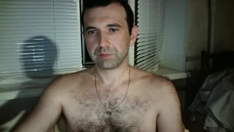 nikolas_vaz online show from September 9, 2025, 9:47 pm