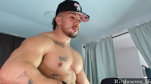 Snapshot of nikolaylisin chatting on May 17, 2026, 3:08 pm Niko online show from May 17, 2026, 3:08 pm