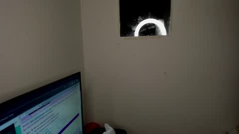 Snapshot of nikoleevanss chatting on February 12, 2026, 6:08 am Nikole online show from February 12, 2026, 6:08 am