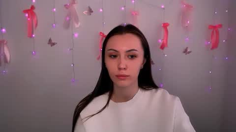 nikonara_ online show from March 12, 2026, 12:11 pm