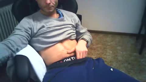 Snapshot of niksdick2121 chatting on December 7, 2024, 11:56 pm niksdick2121 online show from December 7, 2024, 11:56 pm