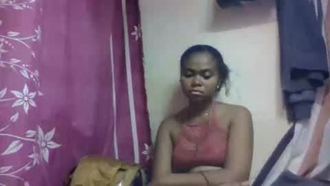 nilah online show from November 14, 2025, 7:40 am