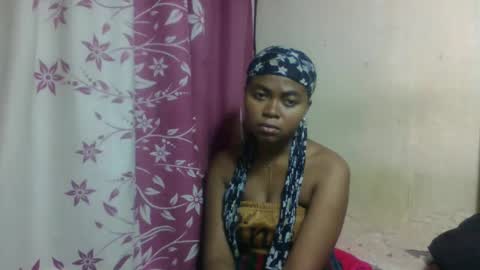 Snapshot of nilahmarie chatting on March 5, 2026, 6:42 am nilah online show from March 5, 2026, 6:42 am