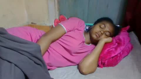Snapshot of nilahmarie chatting on April 26, 2026, 3:37 am nilah online show from April 26, 2026, 3:37 am