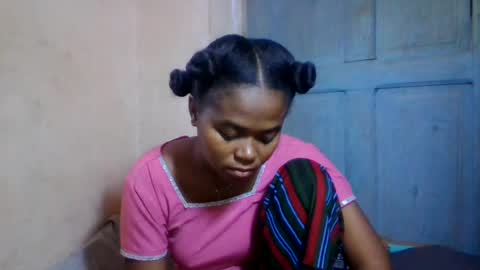 nilah online show from June 17, 2026, 6:49 am