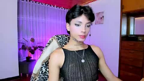 Snapshot of nilam217 chatting on May 13, 2026, 10:17 pm Nilam online show from May 13, 2026, 10:17 pm