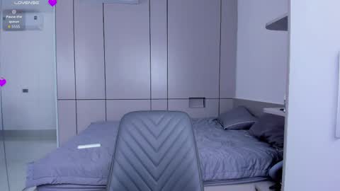 Nina online show from April 6, 2026, 2:20 am