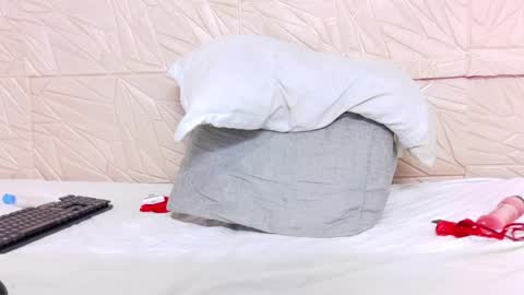 nina_bae_ online show from May 15, 2026, 2:57 pm
