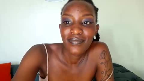 nina_bambi online show from December 20, 2025, 8:32 am